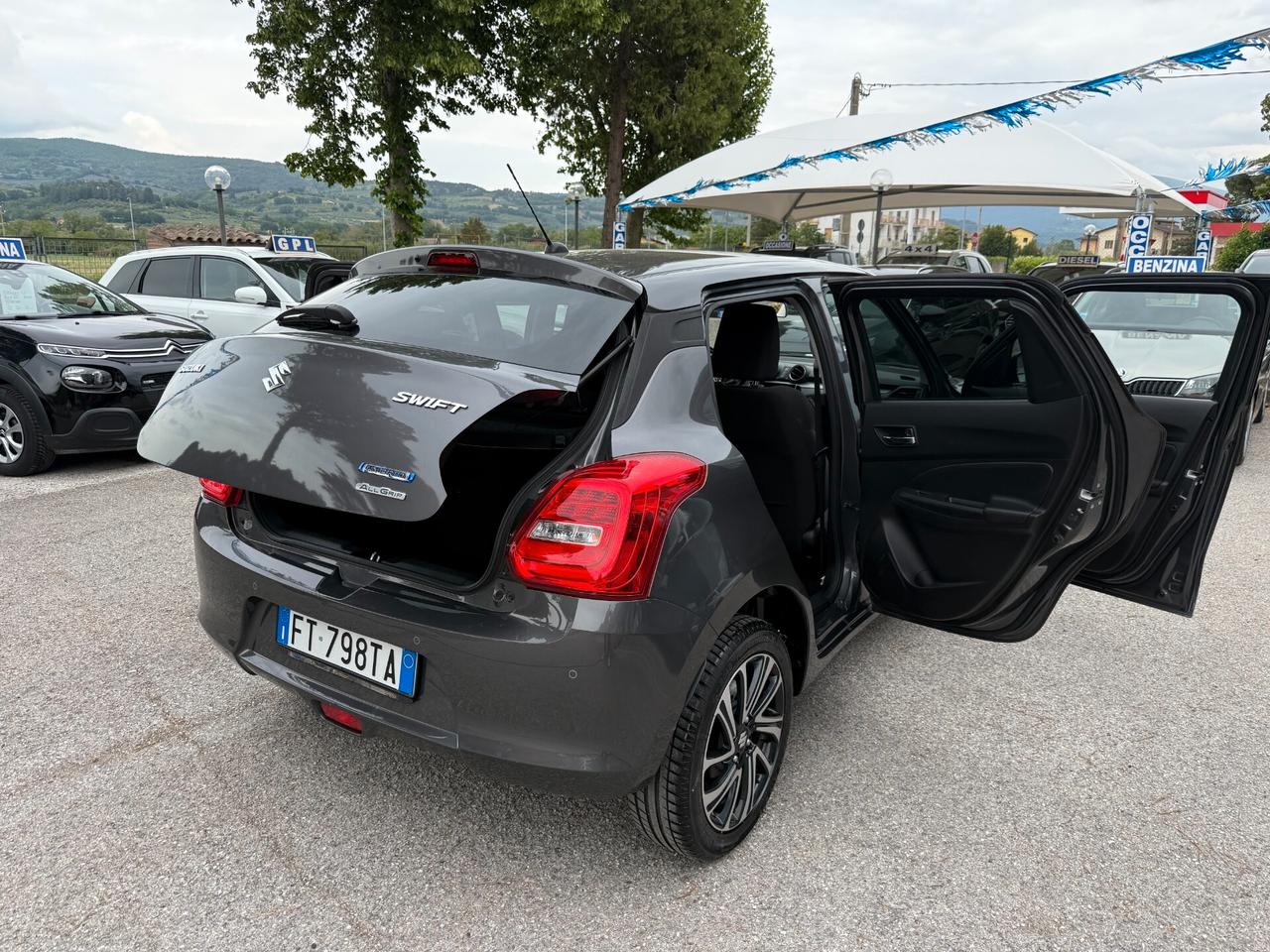 "PERFETTA " Suzuki Swift 1.2 Hybrid 4WD TOP