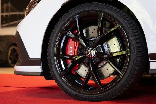 VOLKSWAGEN Golf GTI 2.0 TSI GTI CLUBSPORT 300CV.PERFORMANCE.AKRAPOVIC.