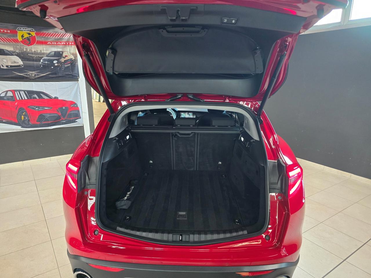 Alfa Romeo Stelvio 2.2 Turbodiesel 160 CV AT8 RWD Business