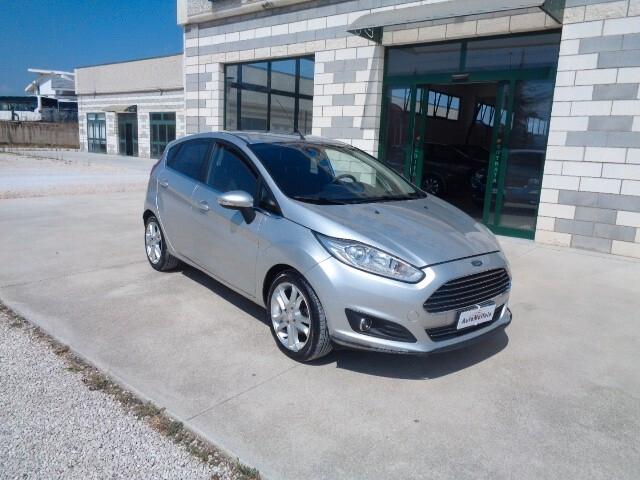 Ford Fiesta 1.5 TDCi 75CV 5 porte Titanium