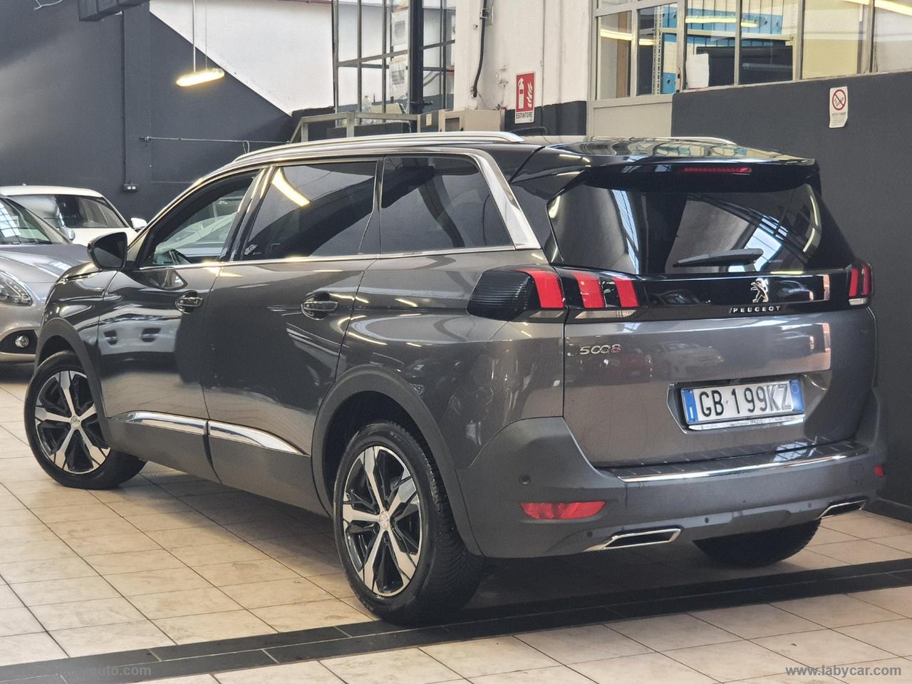 PEUGEOT 5008 BlueHDi 130 S&S EAT8 GT Line
