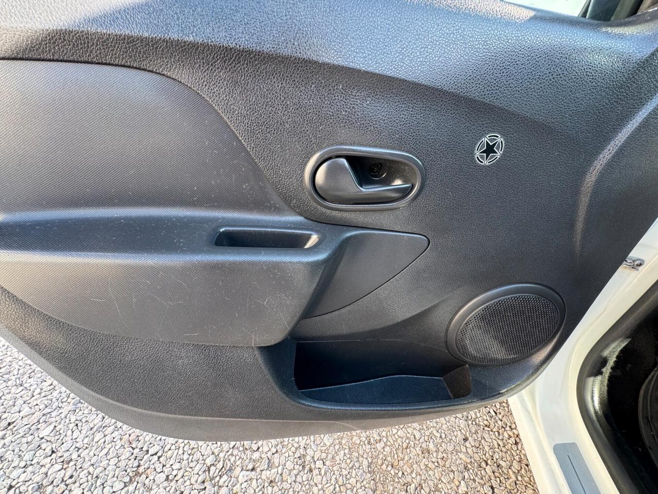 Dacia Sandero 1.2 GPL 75CV APPENA RINNOVATO 2013