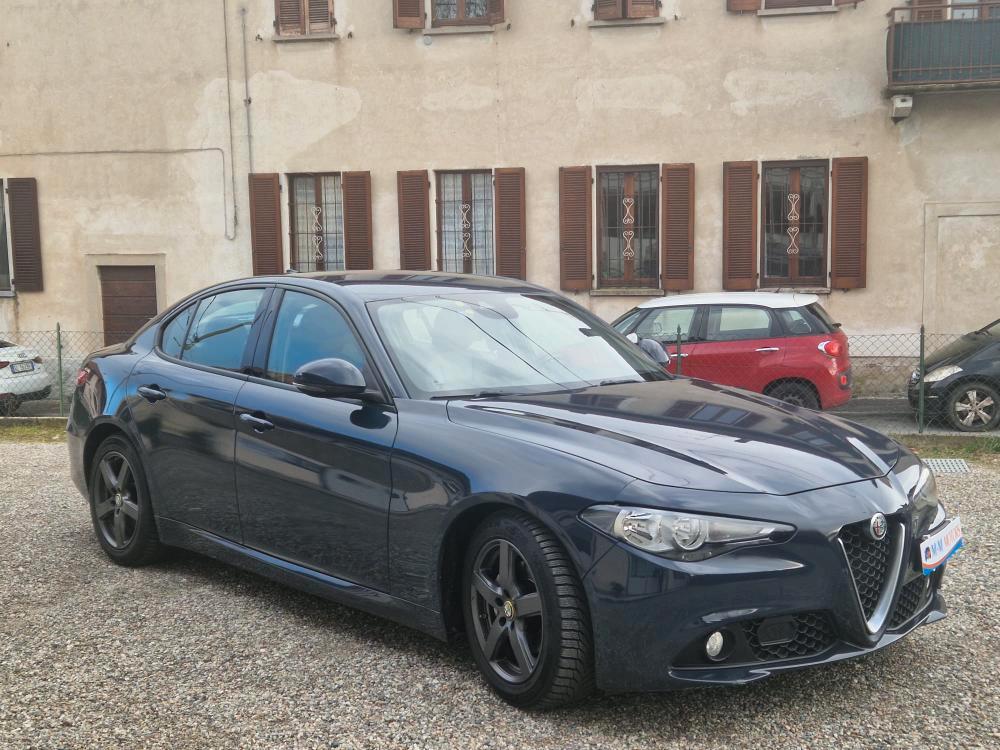 Alfa Romeo Giulia Berlina Giulia 2.2 t Business Sport 180cv