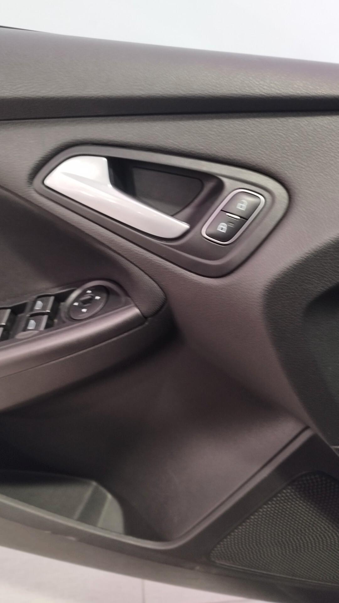 Ford Focus 1.5 TDCi 120 CV Start&Stop ST Line