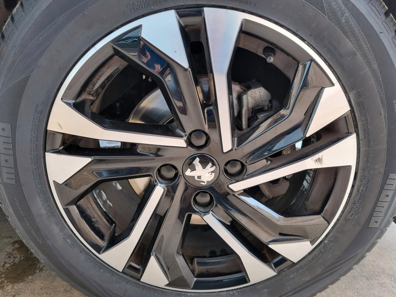 Peugeot 2008 BlueHDi 110 S&S Allure Pack
