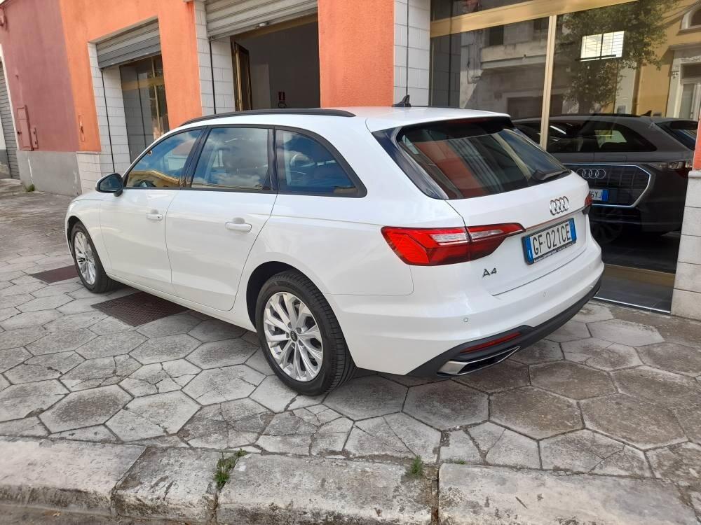 AUDI A4 SW 2.0 TDI S-TRONIC