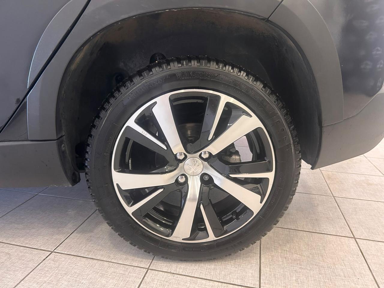Peugeot 2008 BlueHDi 100 S&S Allure