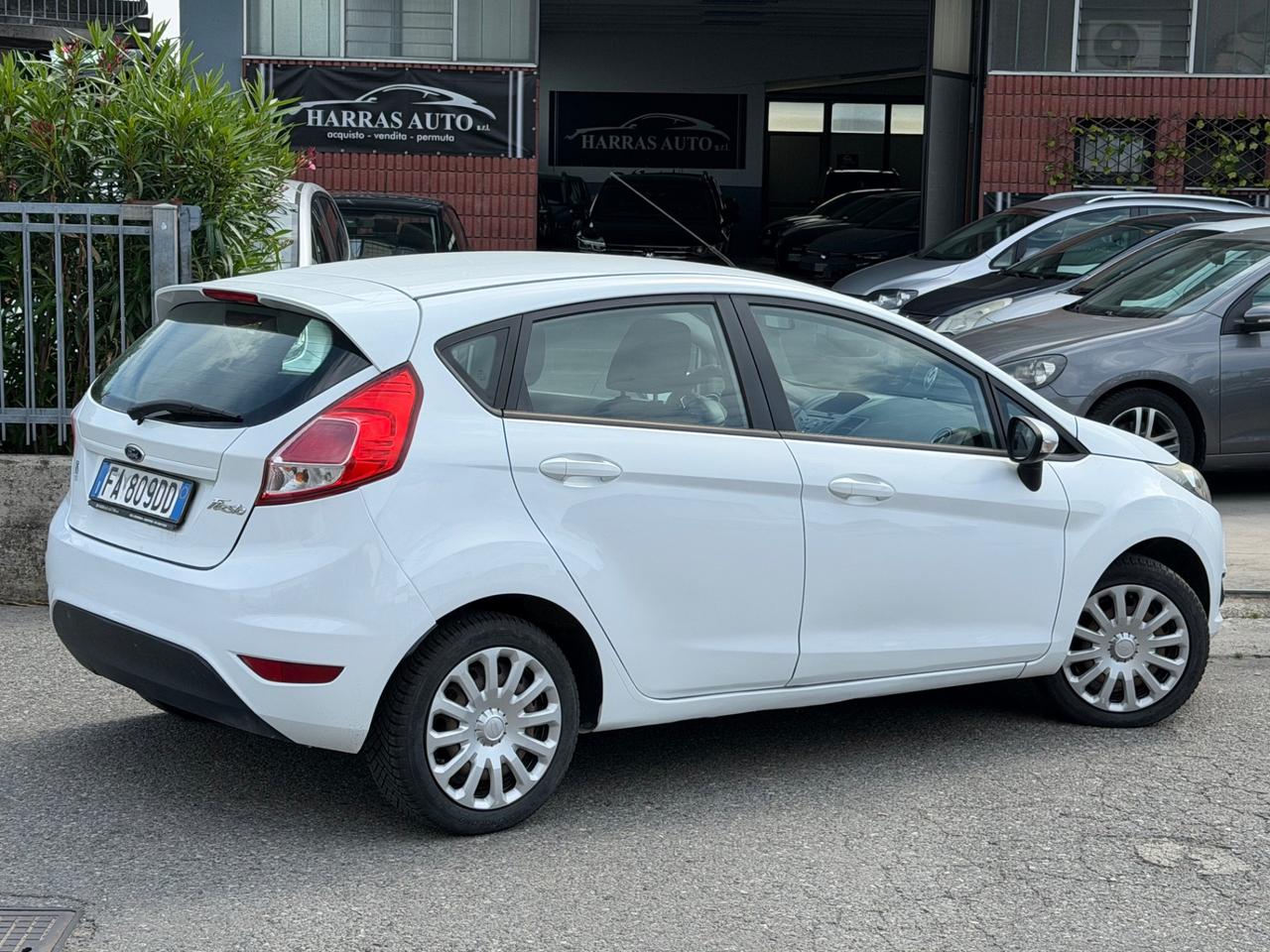 Ford Fiesta 1.2 60CV 5 porte Black & White Edition