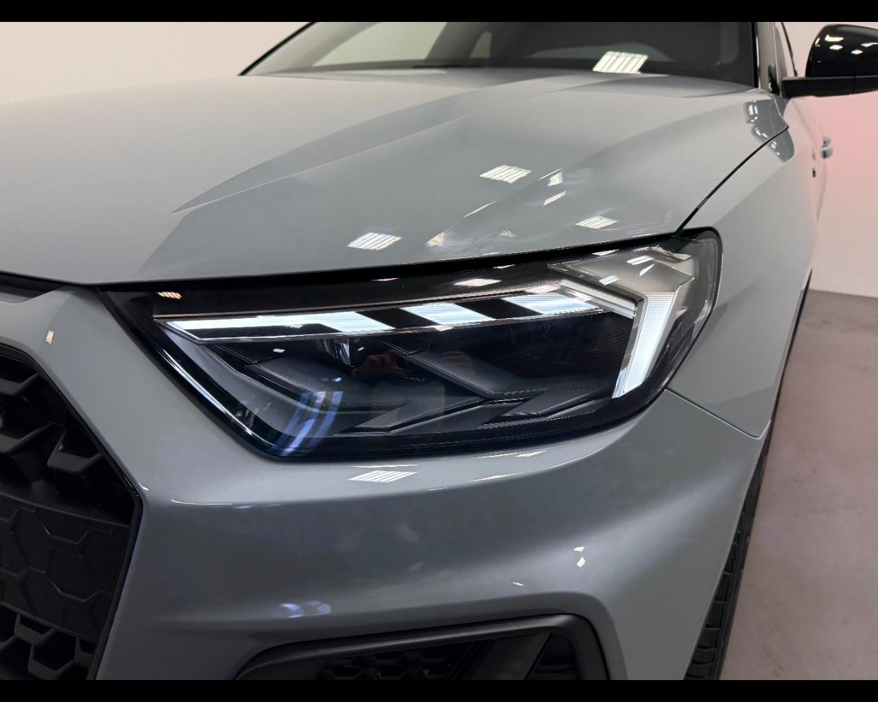 AUDI A1 SPORTBACK 30 TFSI S-TRONIC IDENTITY BLACK