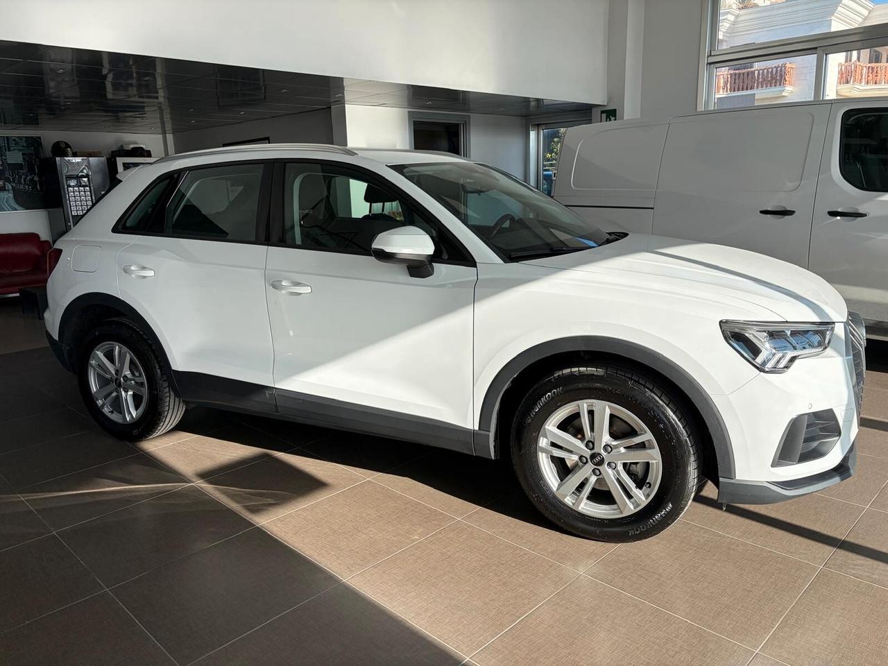 Audi Q3 35 TDI S tronic Business Advanced