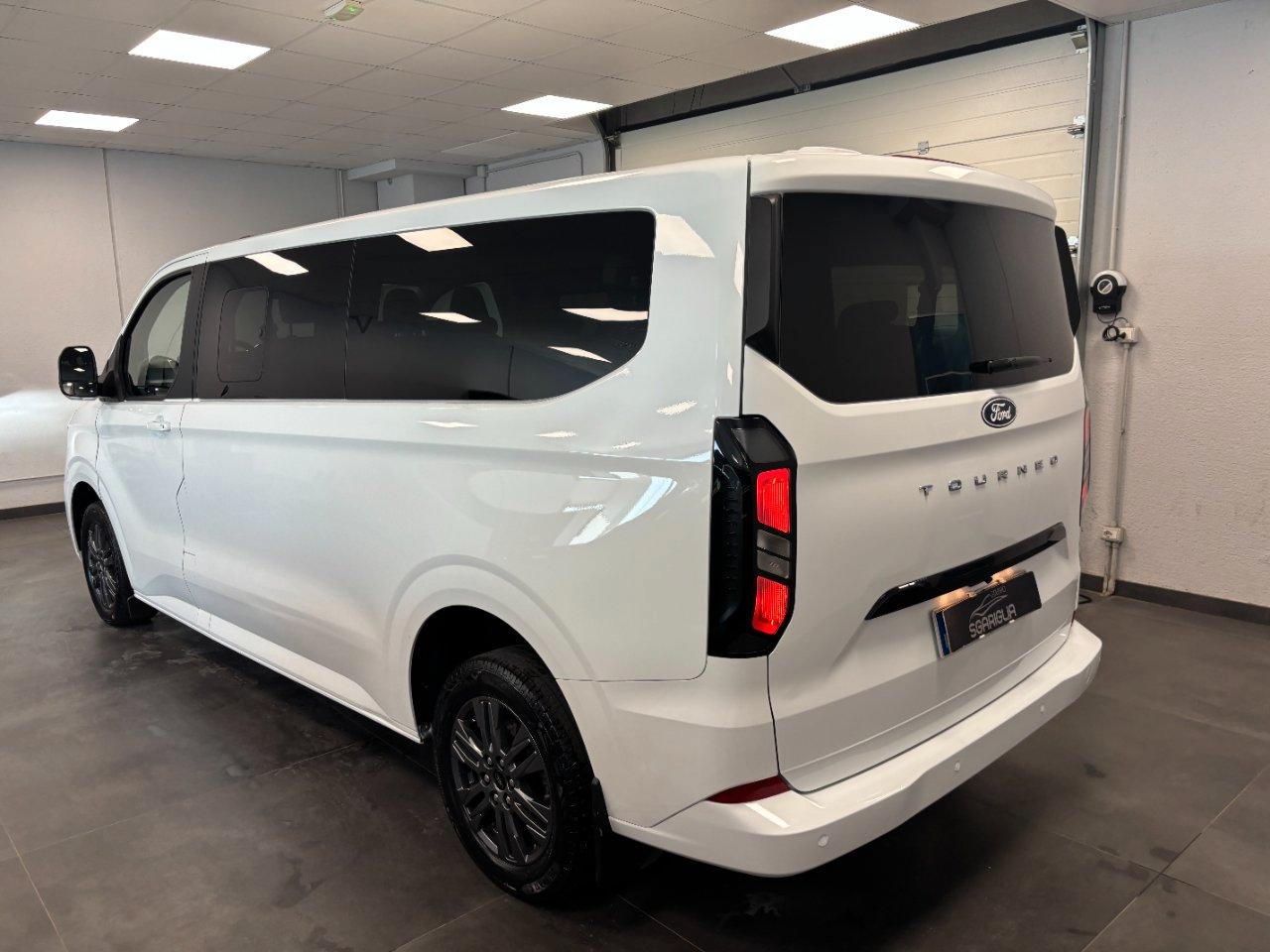 Ford Tourneo Custom 9 Posti Passo Lungo L2 Titanium 2.0 Diesel