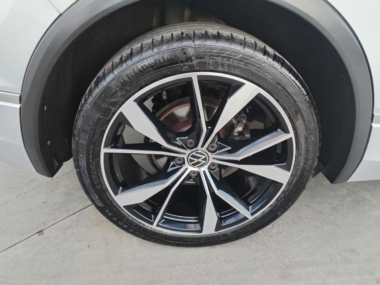 Volkswagen Tiguan 2.0 TDI 150 CV SCR DSG R-Line