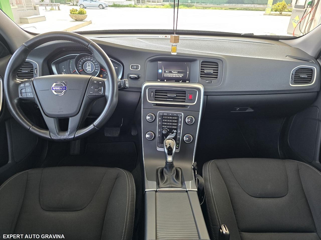 VOLVO V60 D2 2.0cc 120cv