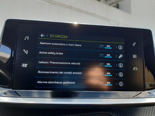 PEUGEOT 208 motore elettrico 136 CV 5 porte GT