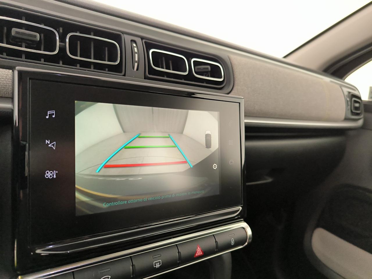 Citroen C3 1.2 puretech shine s&s 83cv neopatentati my18