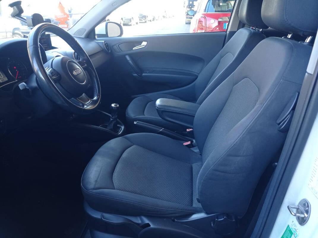 Audi A1 1.6 tdi Attraction 90cv