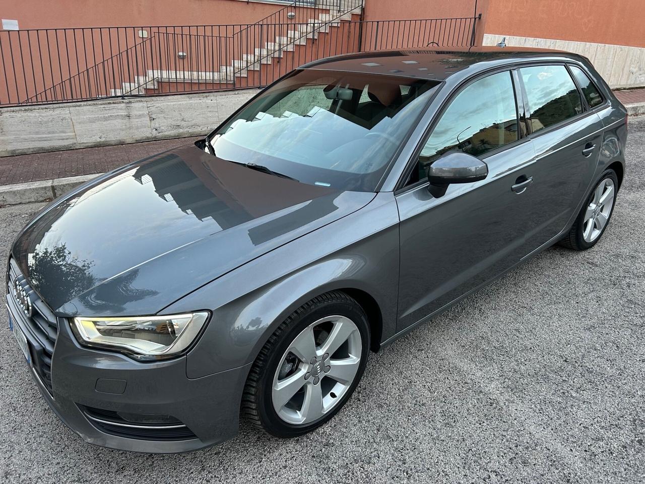 Audi A3 SPB 1.6 TDI strafull!!!!