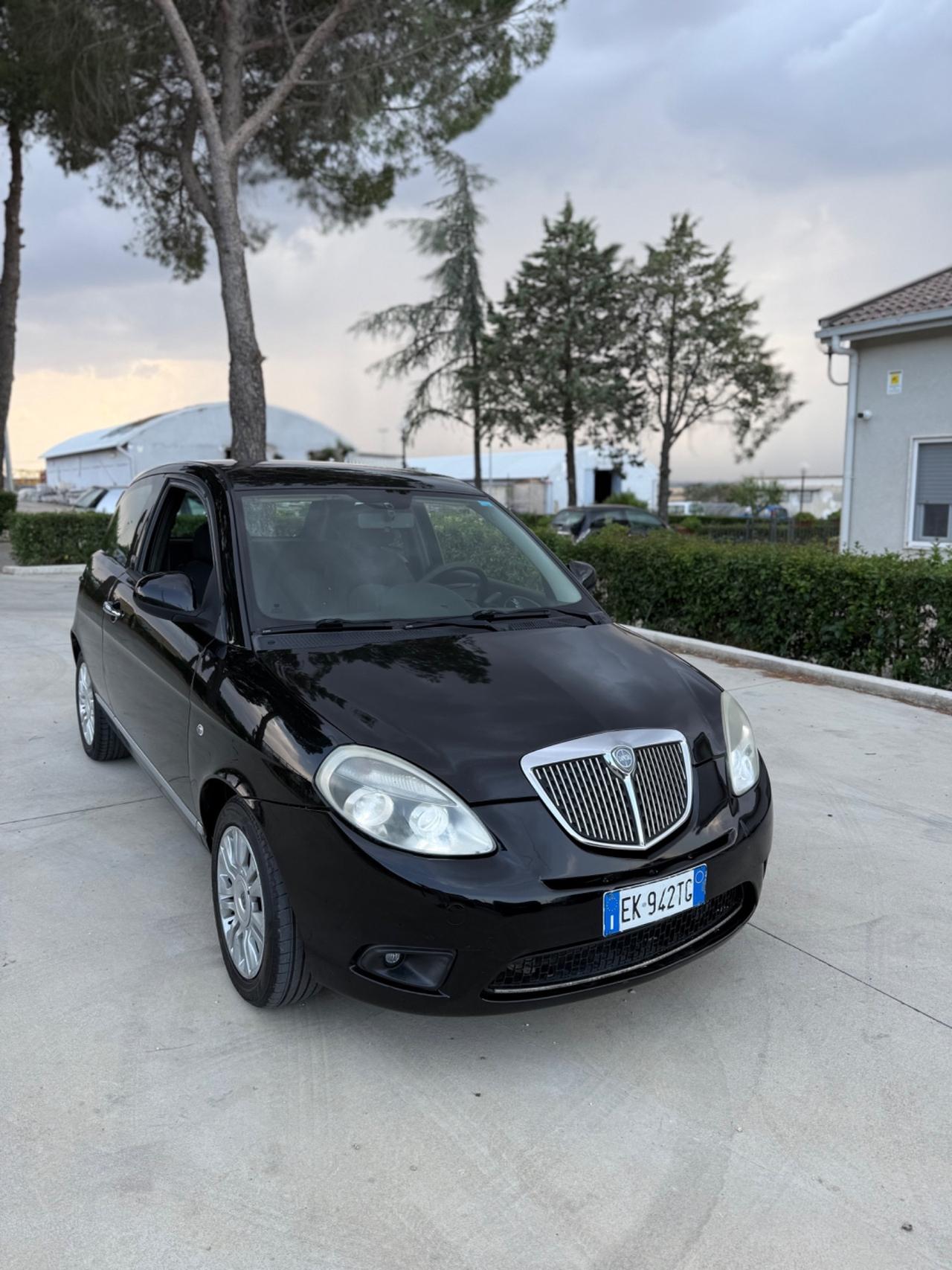 Lancia Ypsilon 1.4 Diva Ecochic GPL