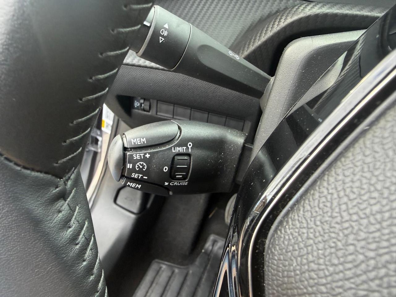Peugeot 2008 PureTech 100 S&S Style