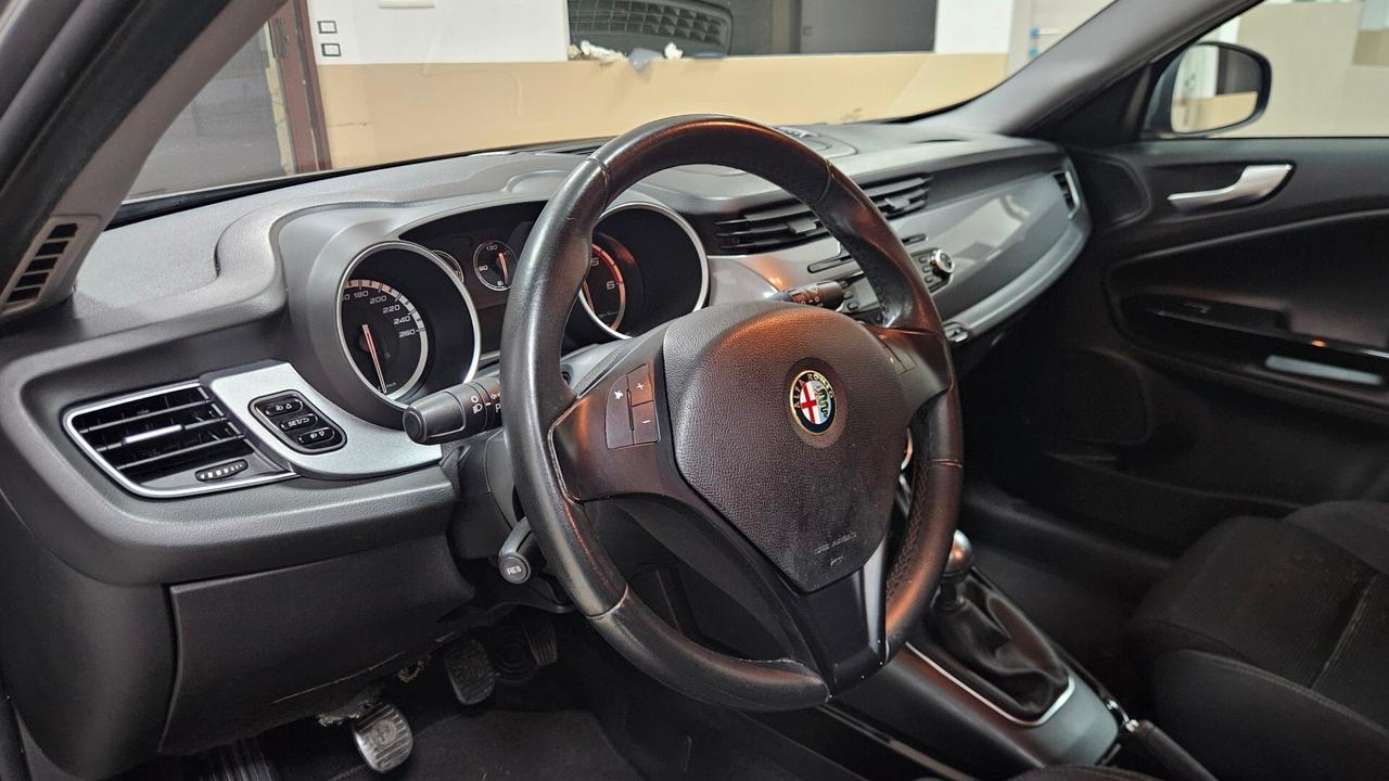 Alfa Romeo Giulietta 1.6 JTDm-2 105 CV Exclusive