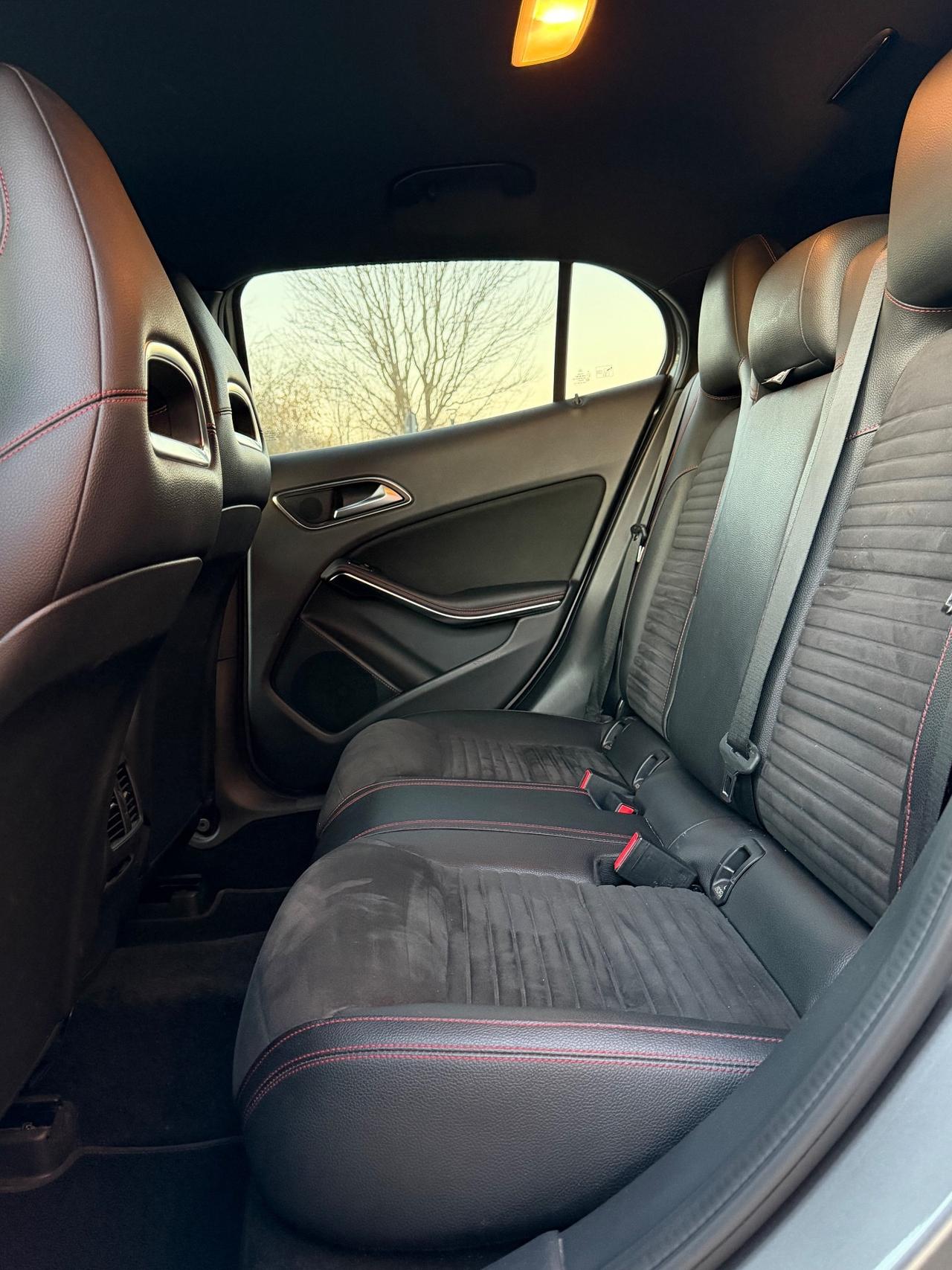 Mercedes-benz GLA 200 d Automatic 4Matic Premium