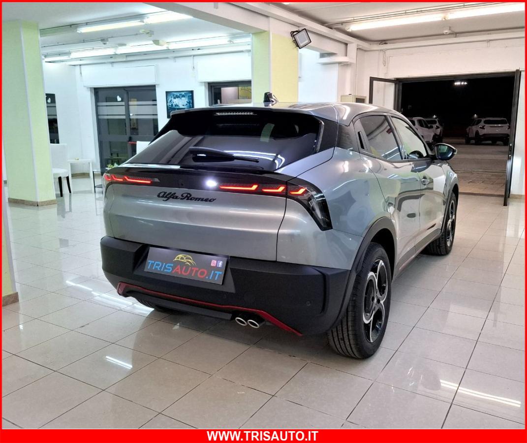 ALFA ROMEO Junior 1.2T Hybrid eDCT6 145cv Speciale NEOPATENTATI IVATA