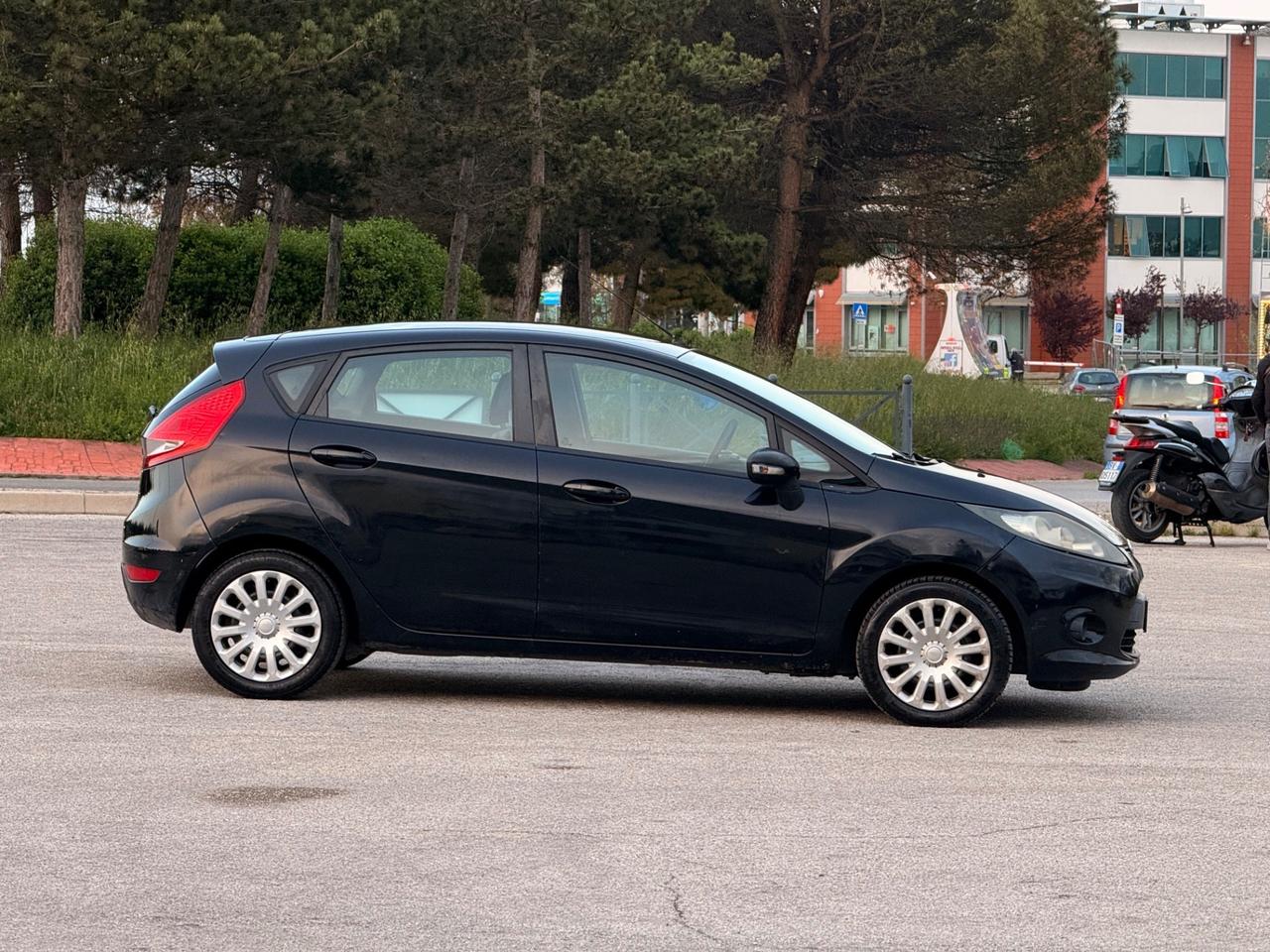 Ford Fiesta 1.4 GPL *GARANZIA 12 mesi*