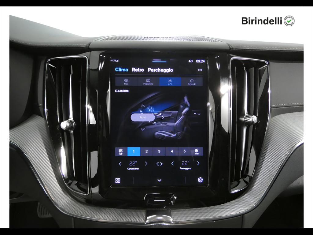 VOLVO XC60 (2017-->) - XC60 B4 (d) AWD automatico Ultimate Dark