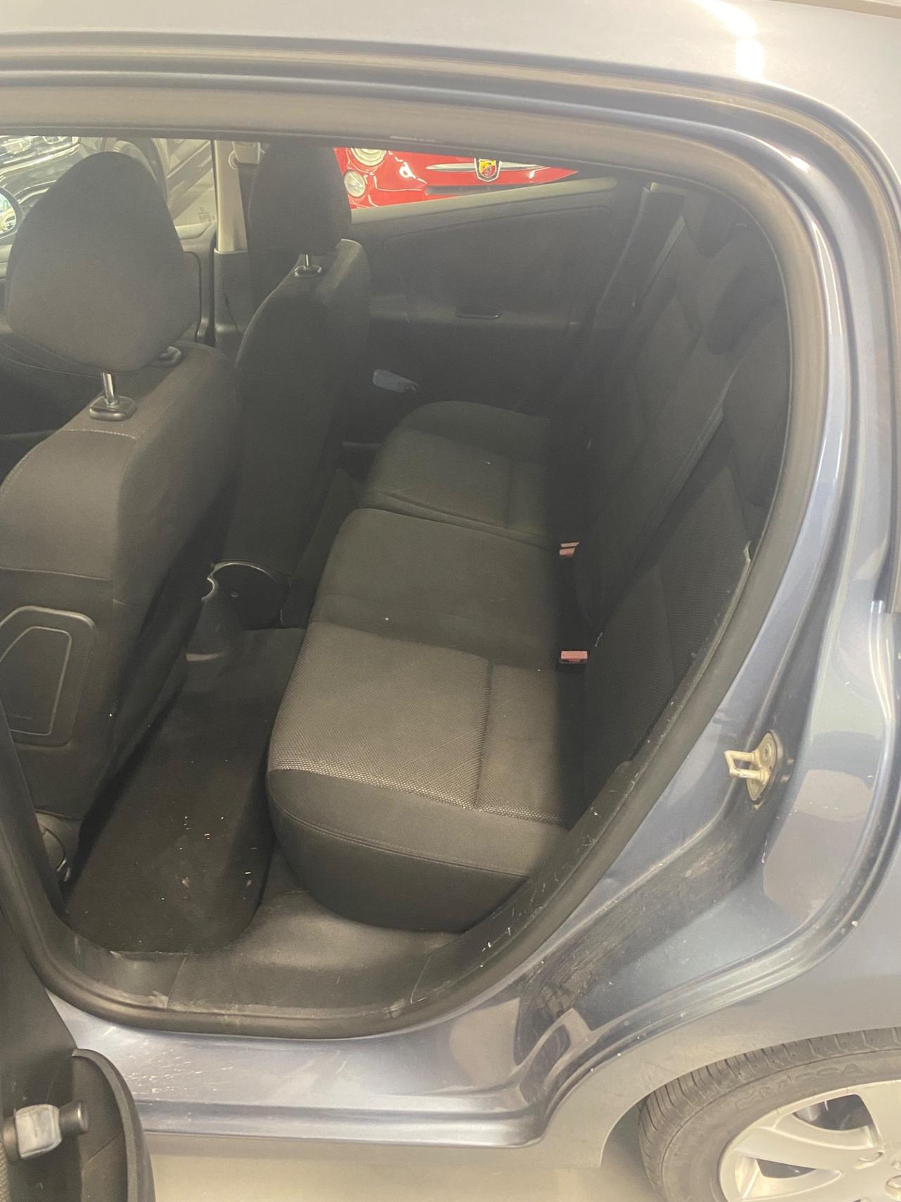 Peugeot 207 1.6 HDi 90CV 5p. XS