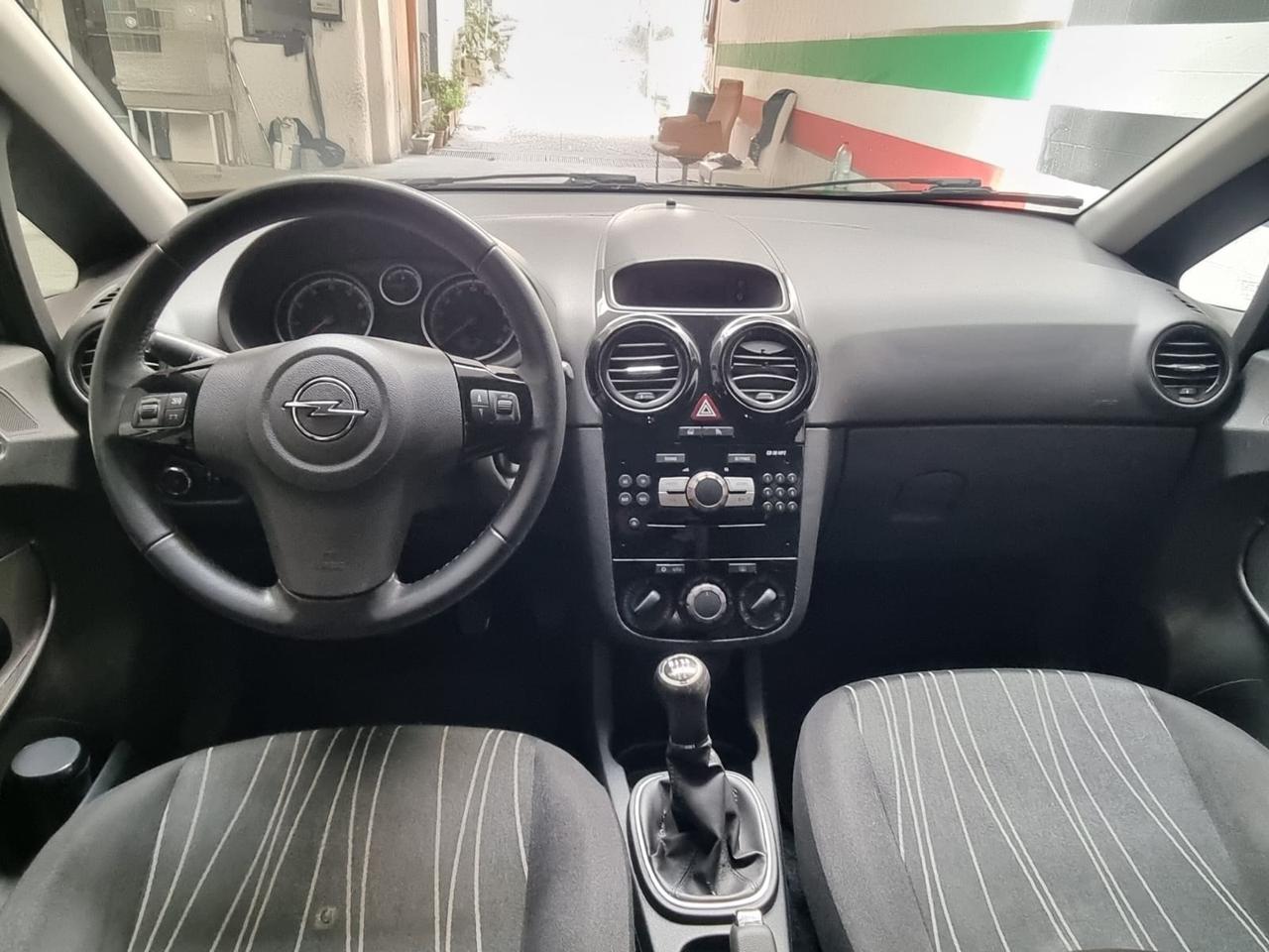 Opel Corsa 1.2 80CV 5 porte GPL-TECH Edition