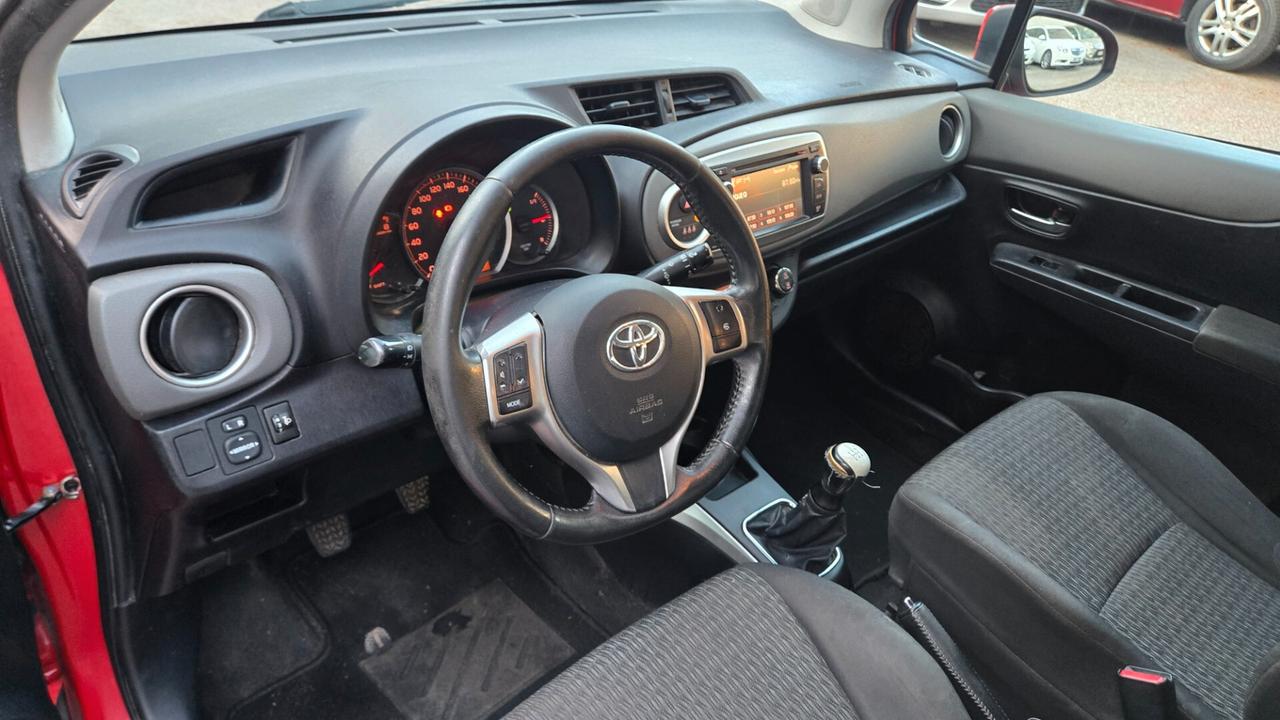 Toyota Yaris 1.0 5 porte Lounge