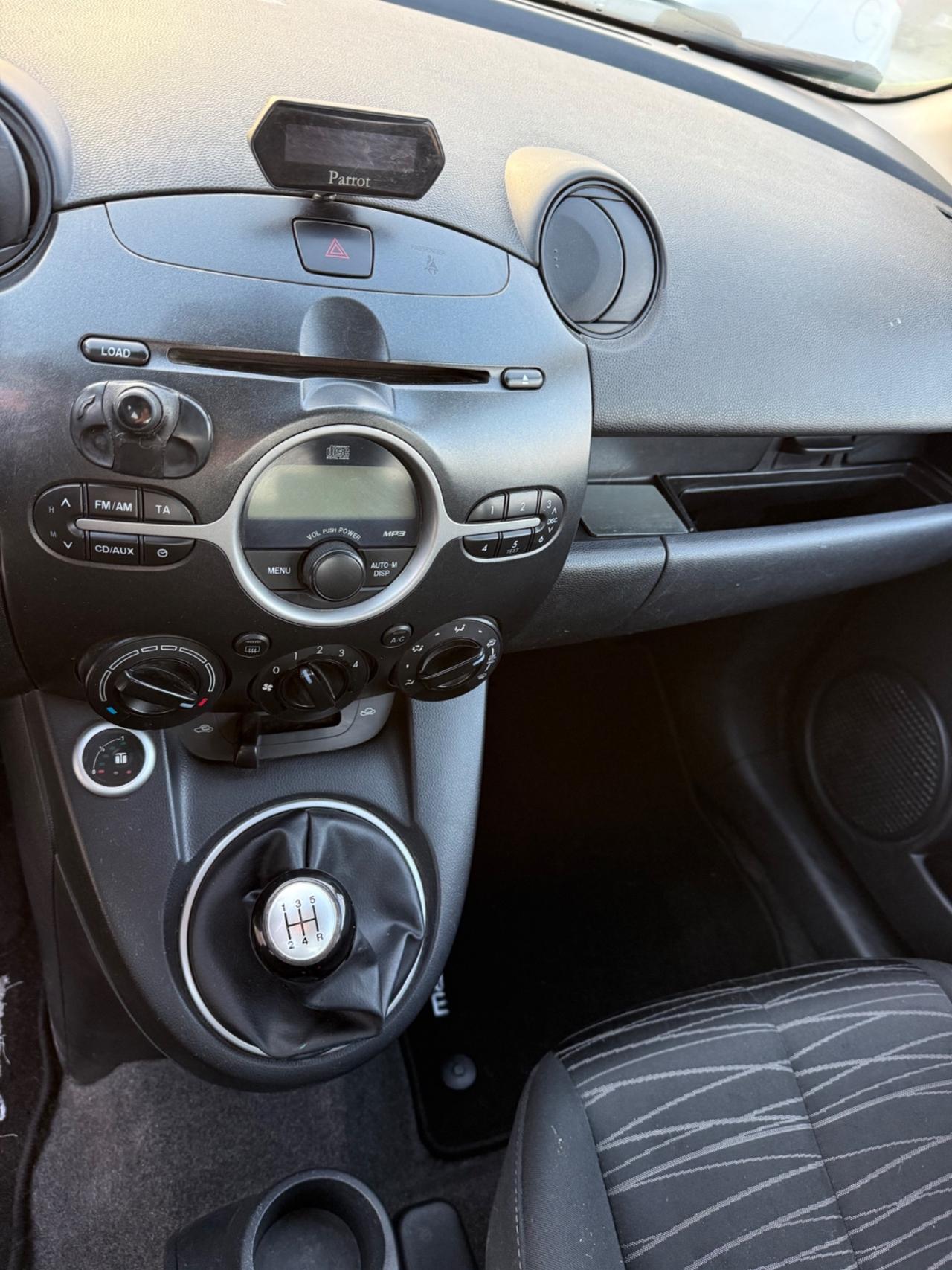 Mazda 2 Mazda2 1.3 16V 75CV 5p. Play GPL