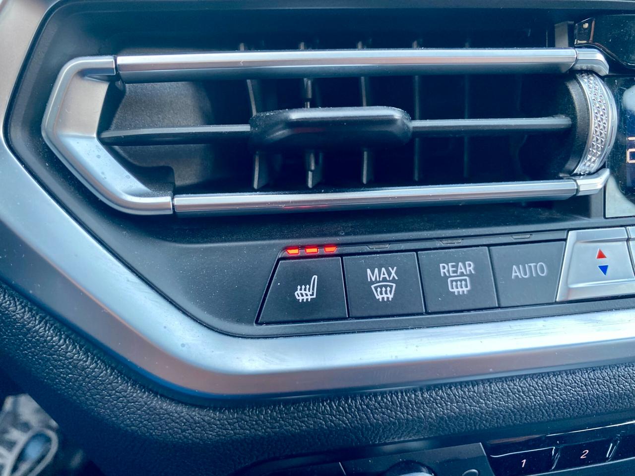 BMW 320 d Touring mhev 48V auto 190cv