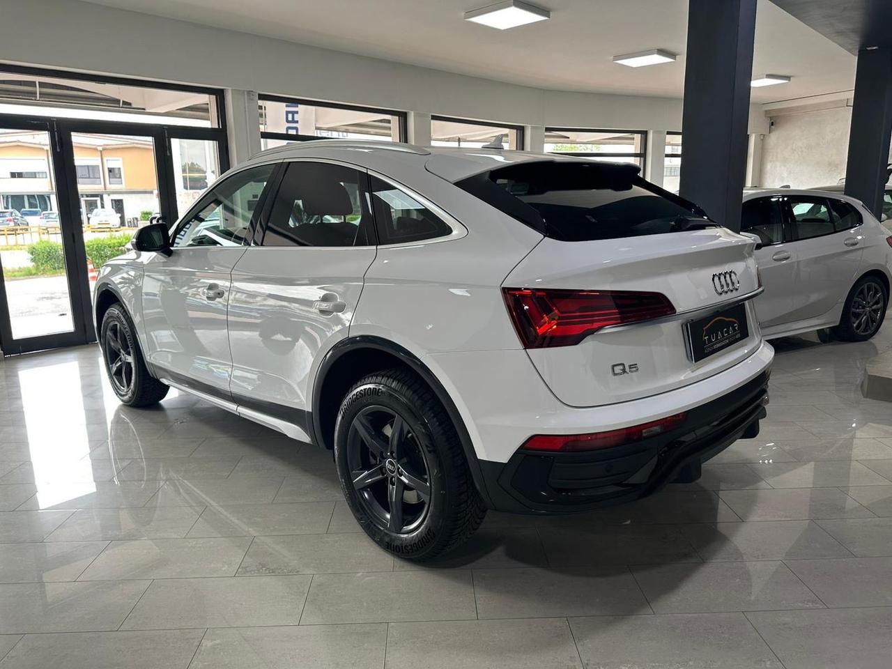 Audi Q5 Business Sport 2.0 40 TDI MHEV