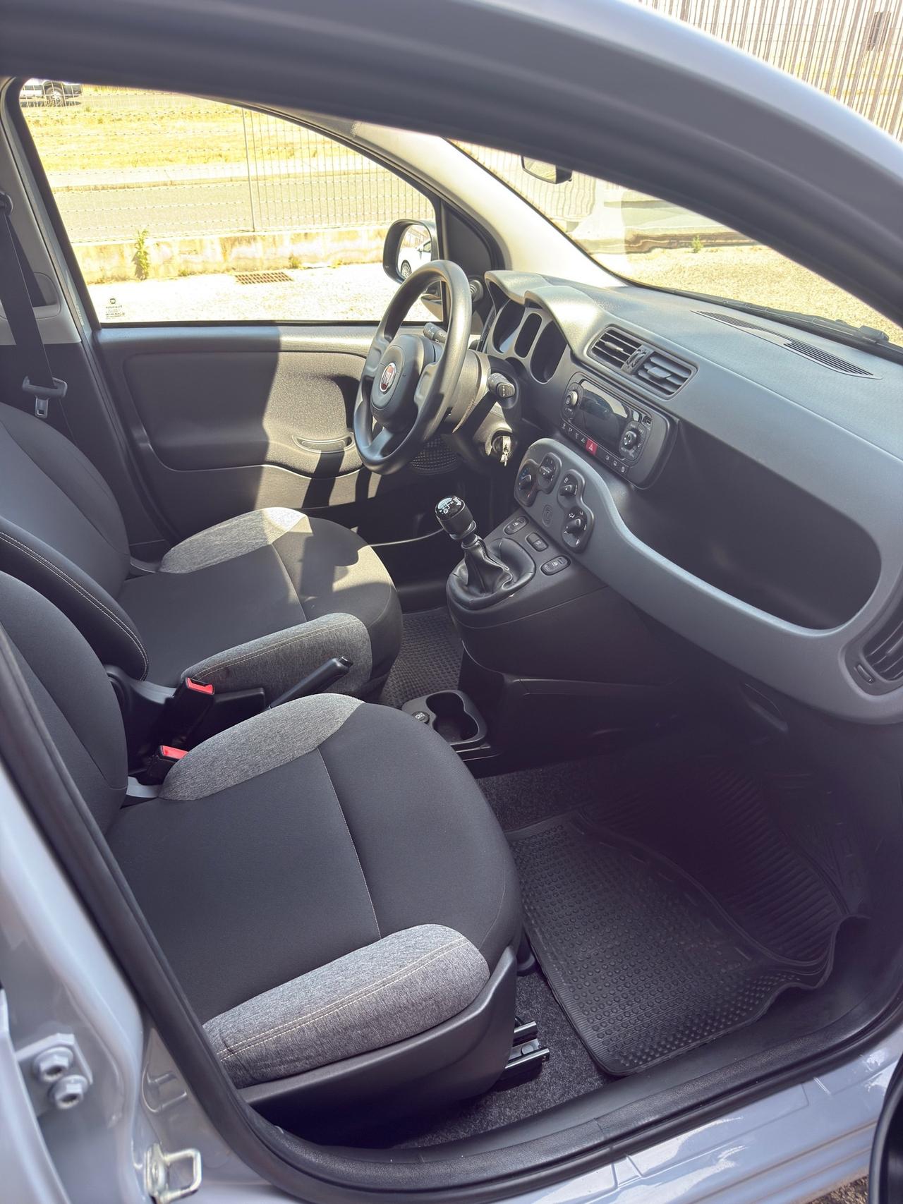 Fiat Panda 1.0 FireFly S&S Hybrid Easy IVA ESPOSTA