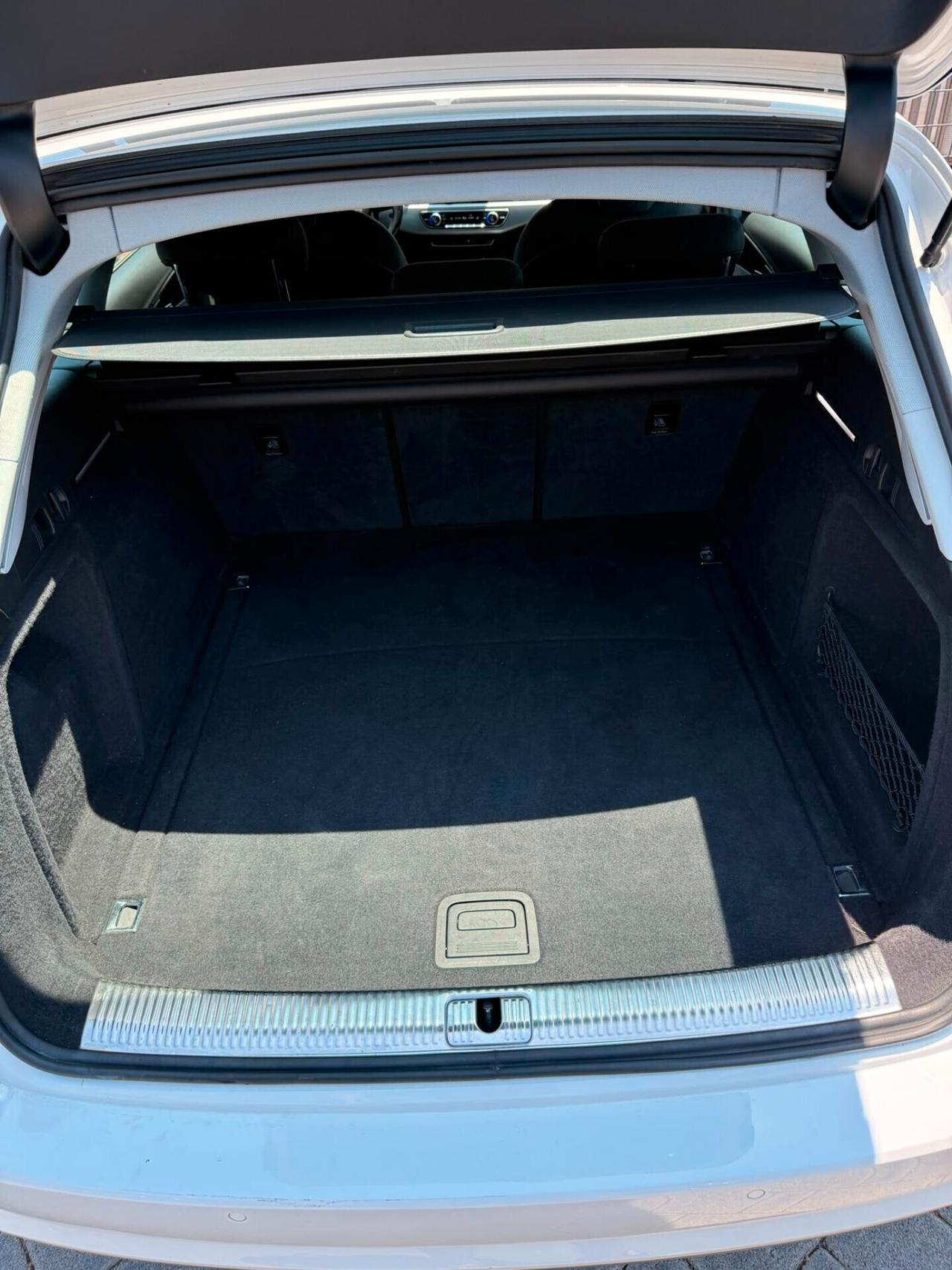 Audi A4 Avant 2.0 TDI 150 CV ultra S tronic