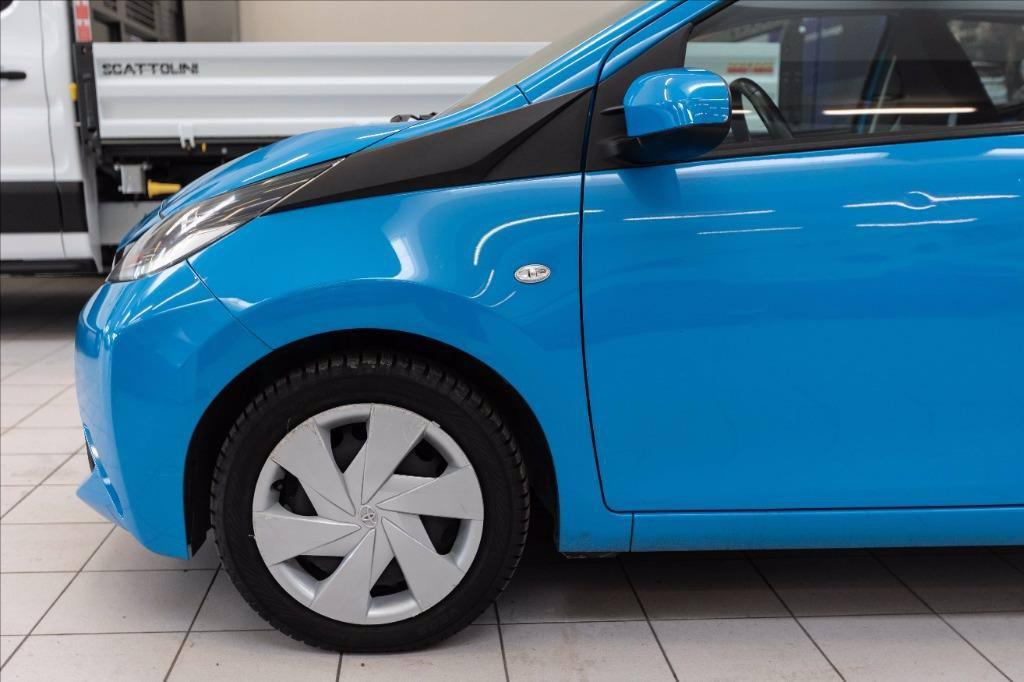 TOYOTA Aygo 5p 1.0 x-cool del 2017