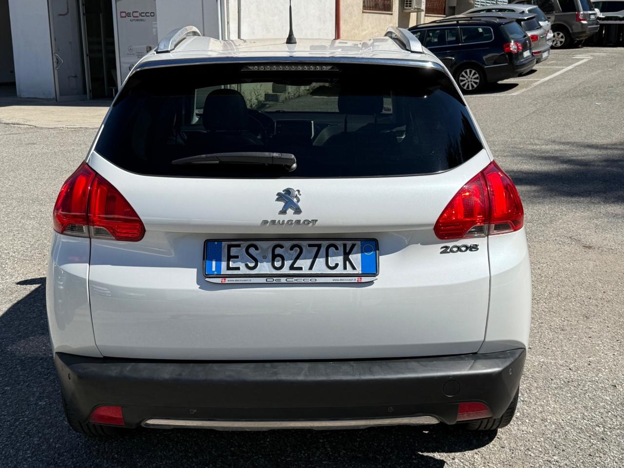Peugeot 2008 1.2 VTi 82CV Allure