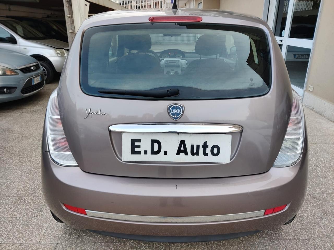 Lancia Ypsilon Benz/GPL