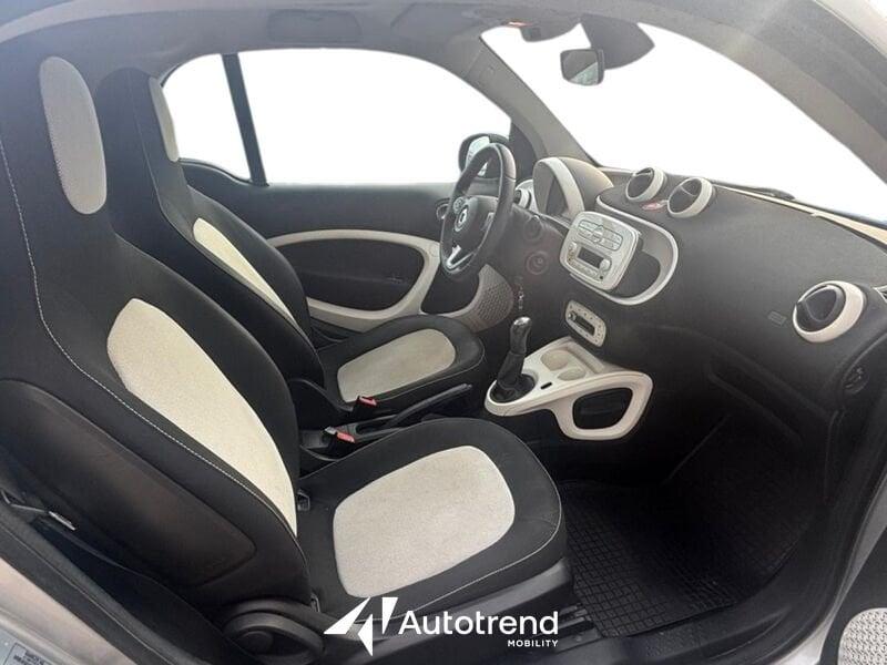 smart fortwo 1.0 70 CV Passion