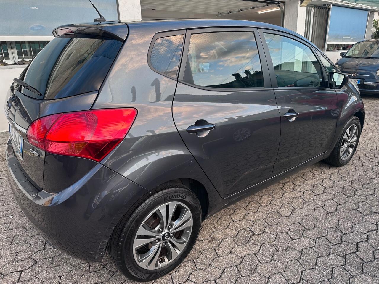Kia Venga 1.4 CRDi 90CV Cool*EURO6*NAVI*CAM