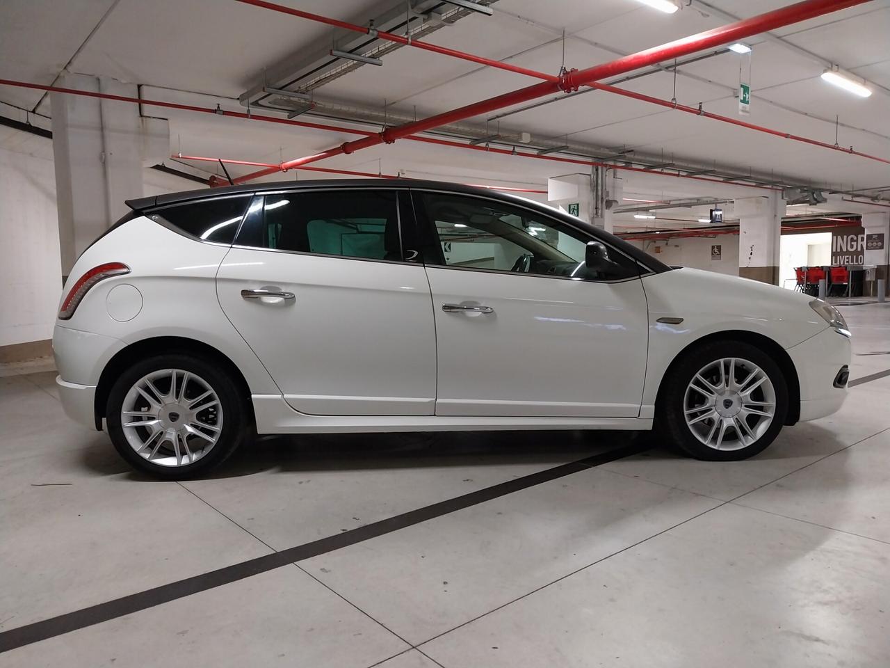 Lancia Delta 1.6 MJT DPF Platinum - ok neopatentati