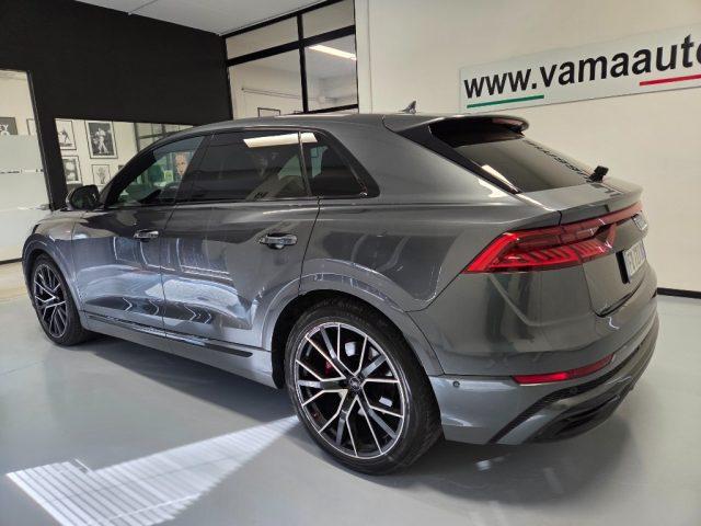 AUDI Q8 55 TFSI quattro Sline IVA ESPOSTA