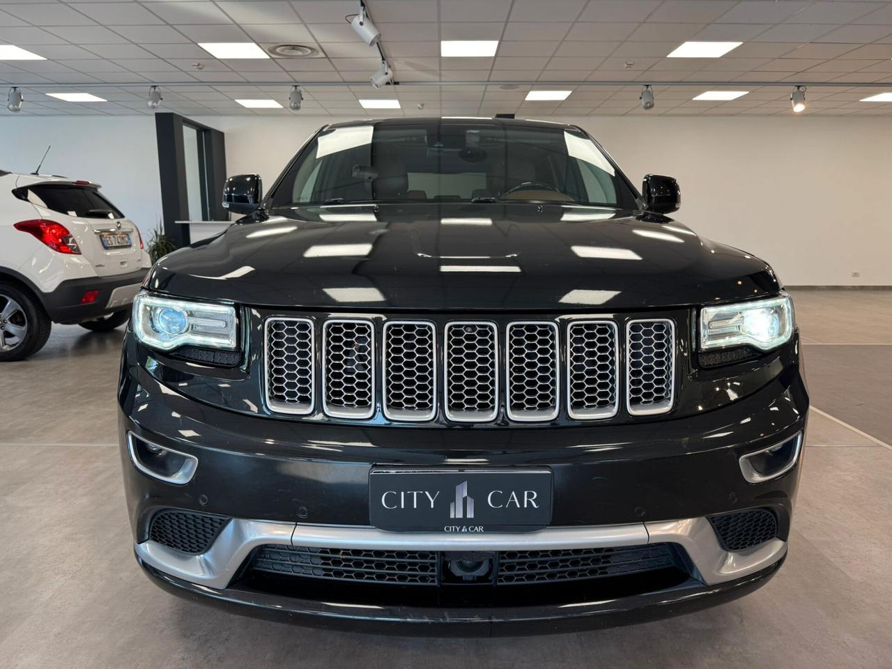 Jeep Grand Cherokee Grand Cherokee 3.0 V6 CRD 250 CV MJT II Summit Platinum Ed.