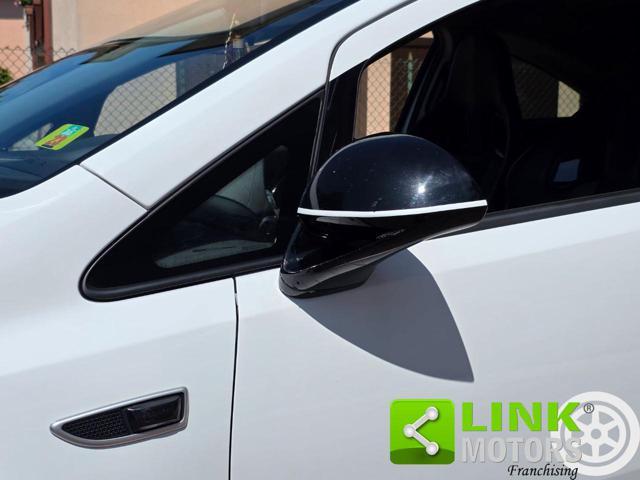 OPEL Corsa 1.6i 16V OPC 192 CV