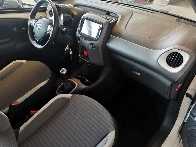 Toyota Aygo 1.0 VVT-i 72 CV 5 porte x-play