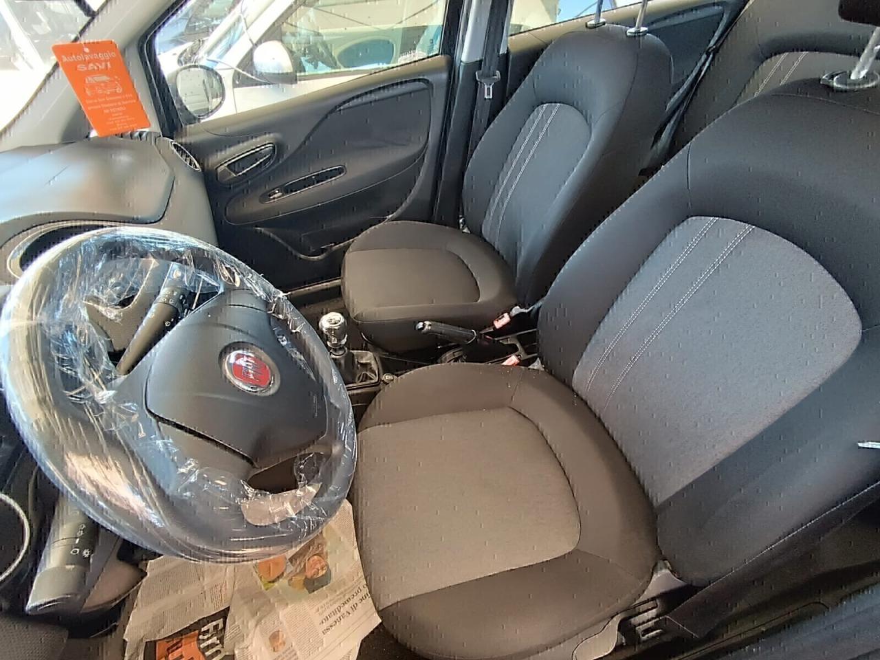 Fiat Punto 1.4 8V 5 porte Natural Power Street