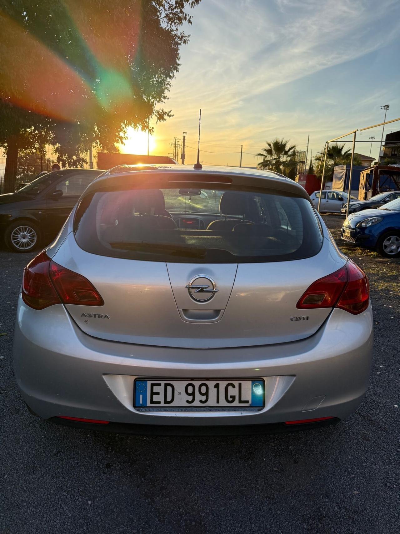 Opel Astra versione cosmo