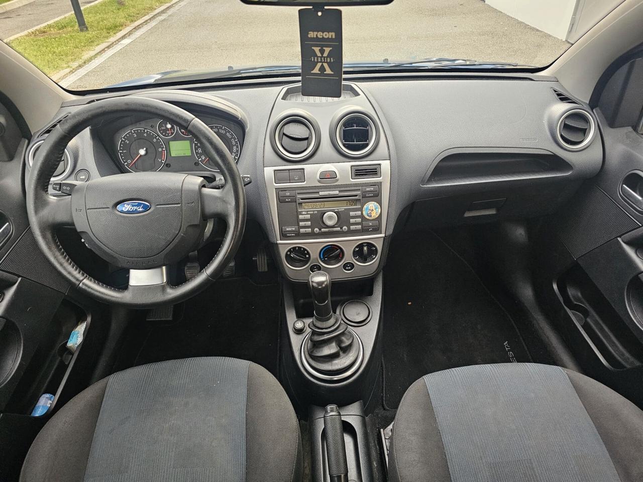 Ford Fiesta benzina