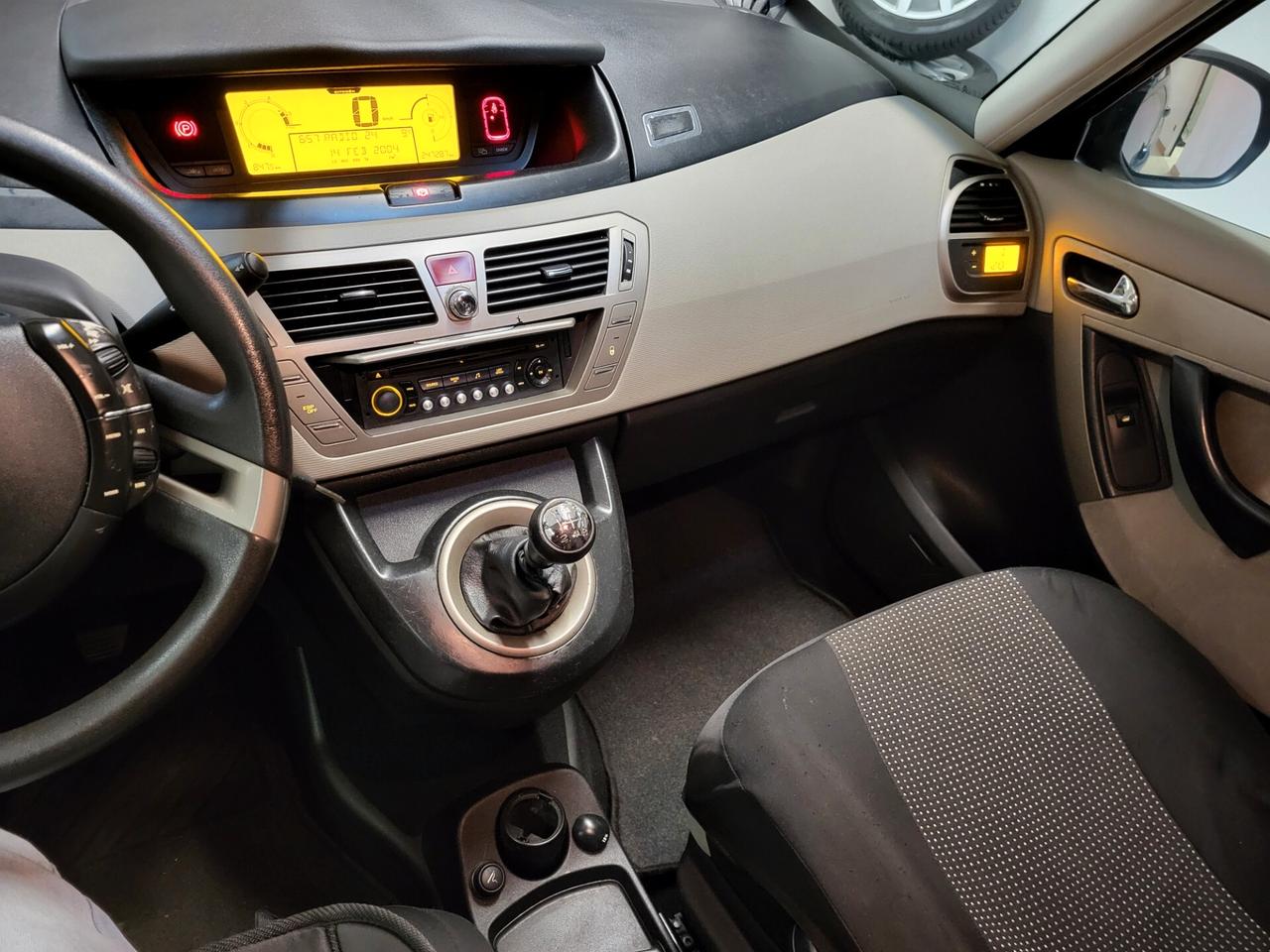 Citroen C4 1.6 HDi 110CV FAP Elegance